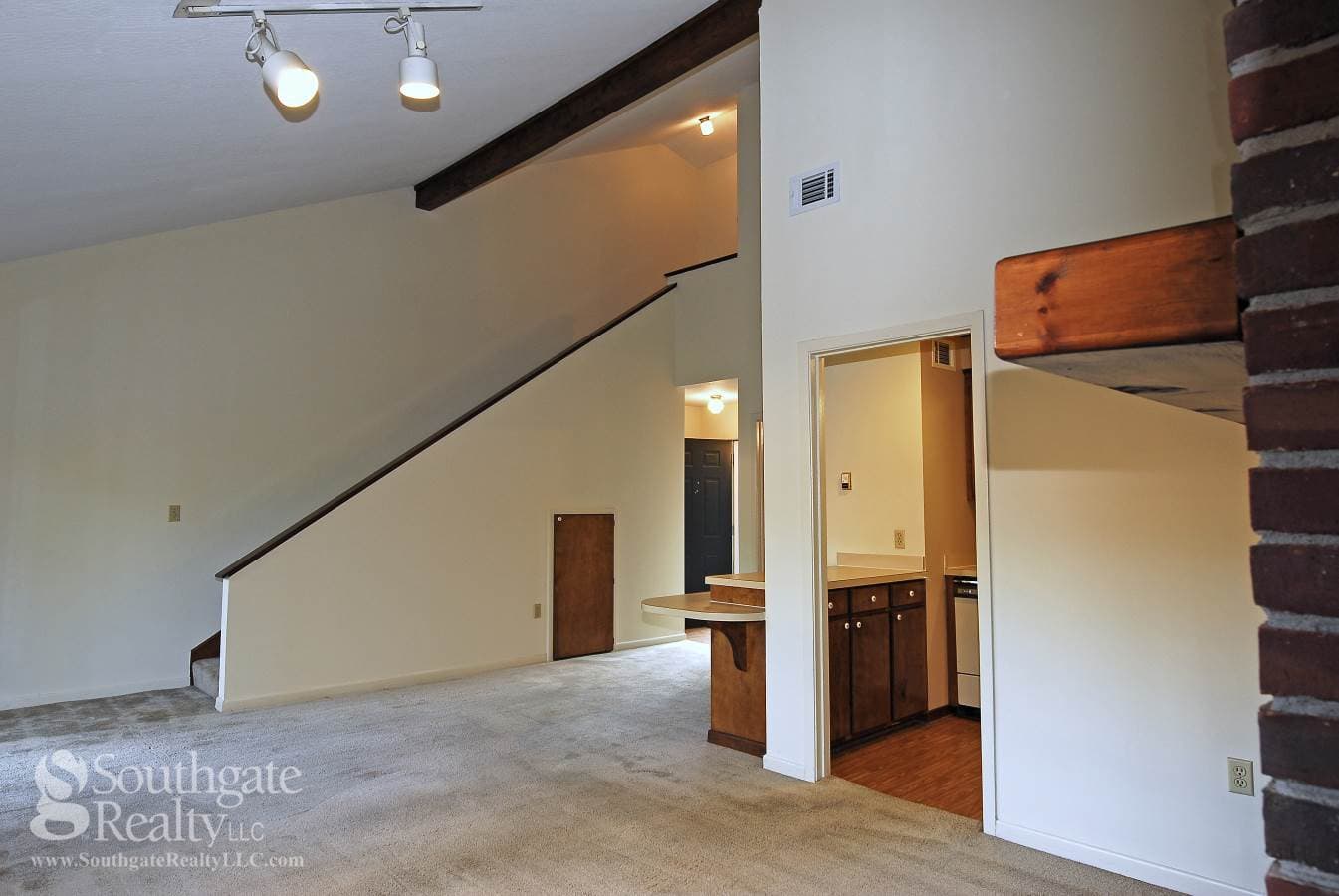 Hattiesburg Apartment: 119 Westminister Drive