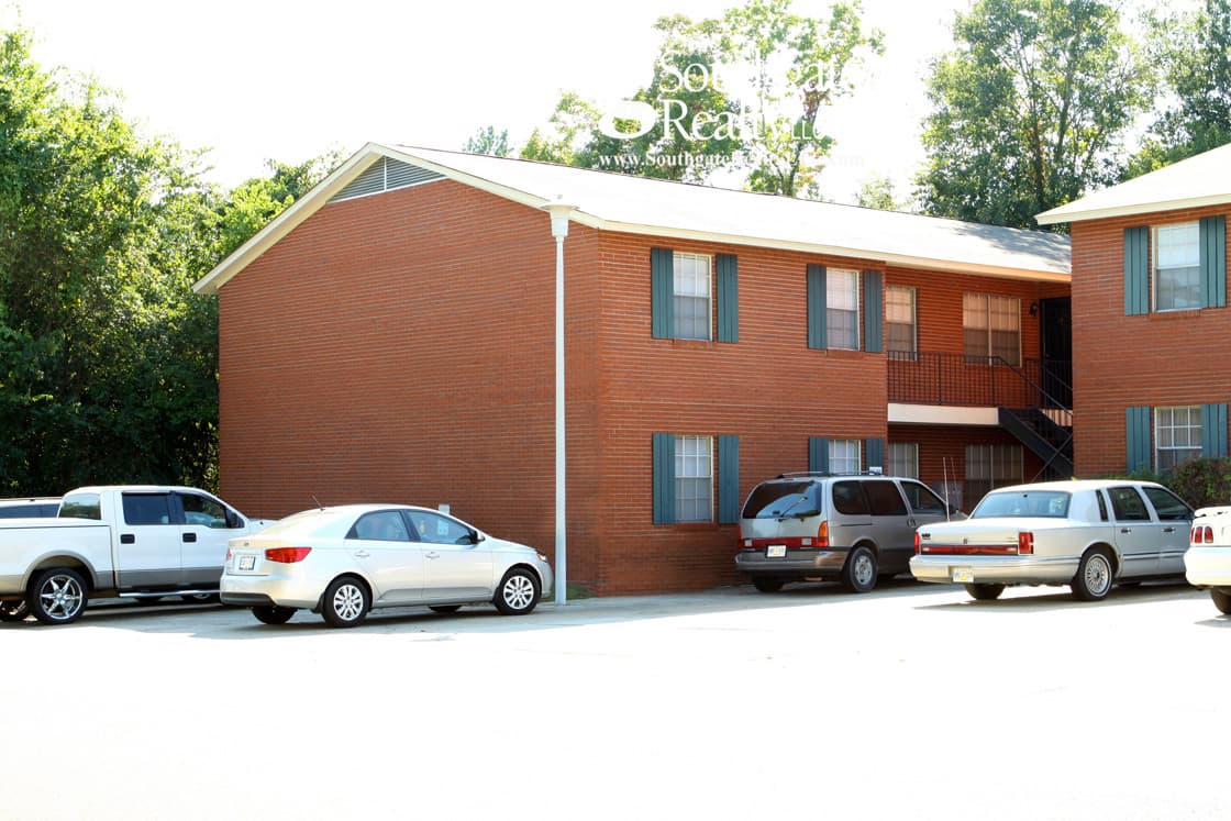 Hattiesburg Apartment: 2008 Oak Grove Road