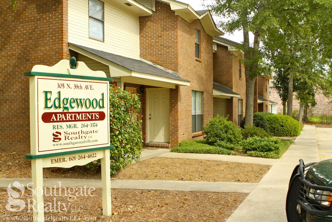 Hattiesburg Apartment: 305 N.39th Ave.