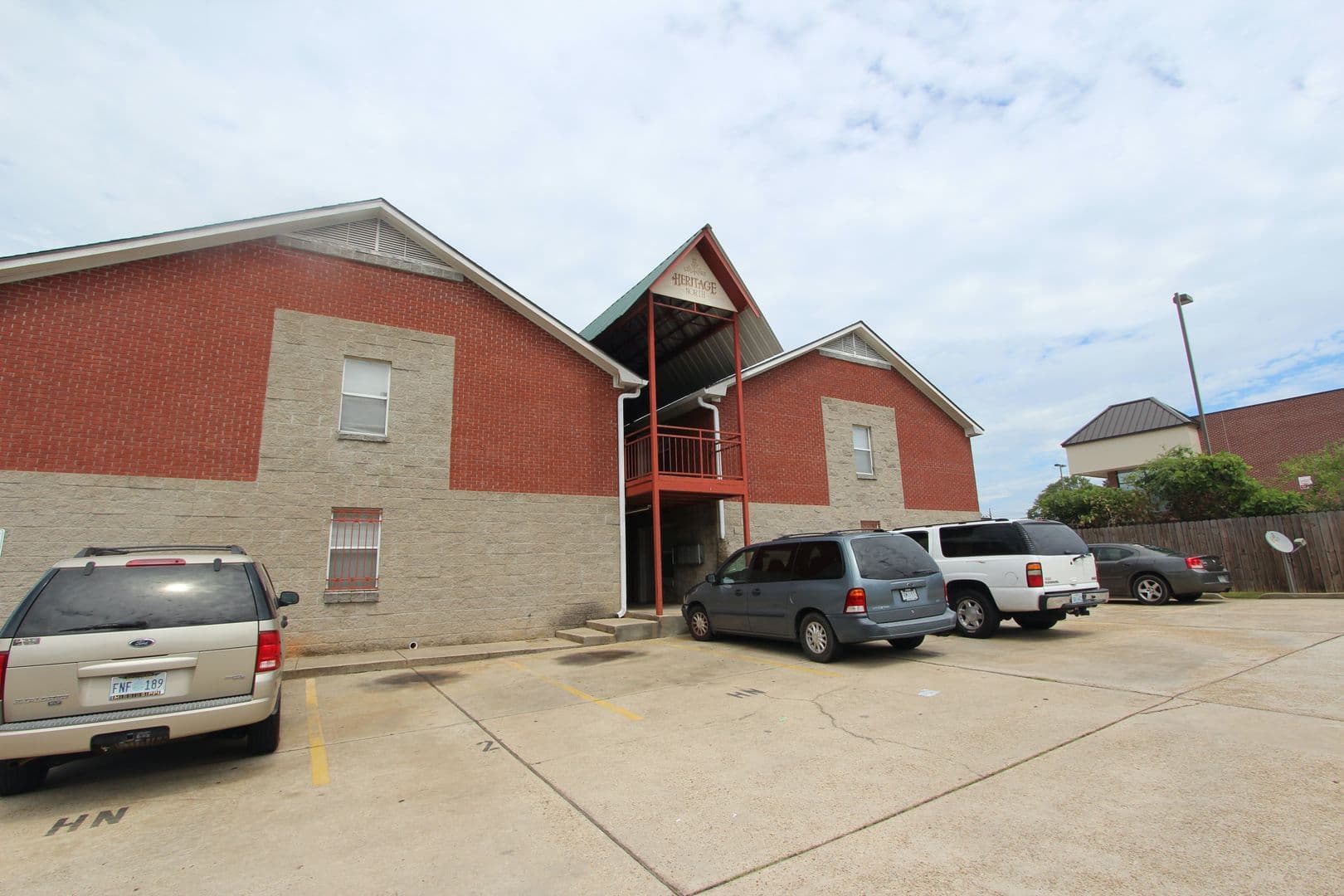 Hattiesburg Apartment: 211 Chevy Chase Drive