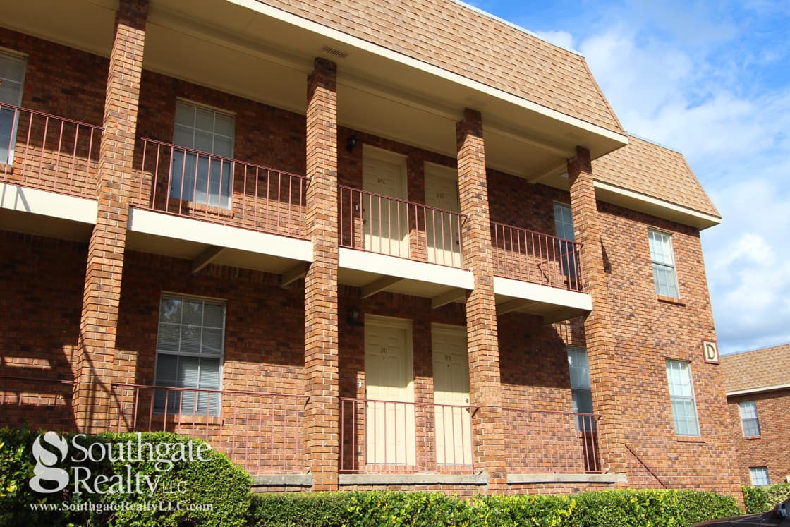 Hattiesburg Apartment: 111 N. 33rd Avenue