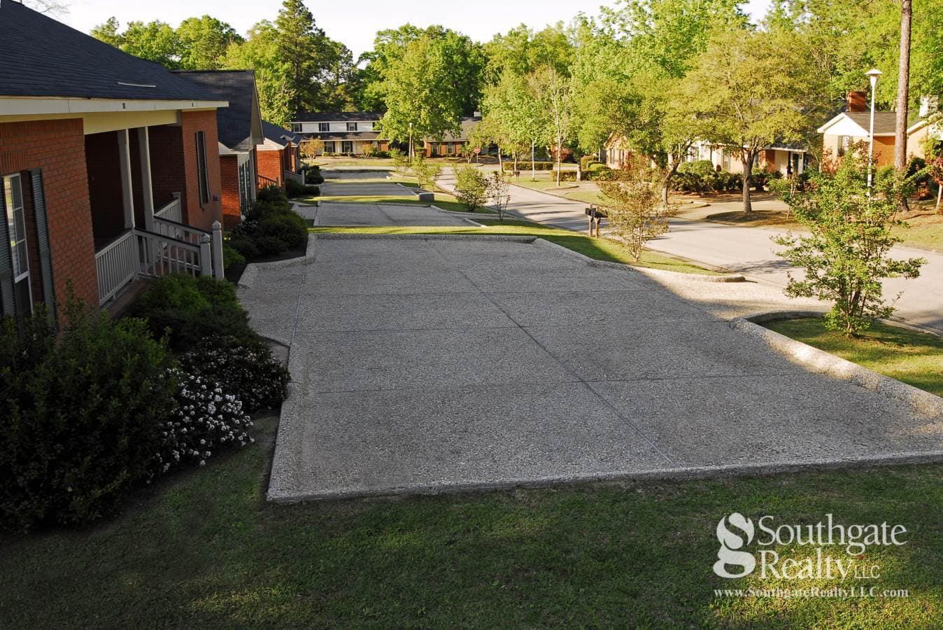 Hattiesburg Apartment: 119 Westminister Drive