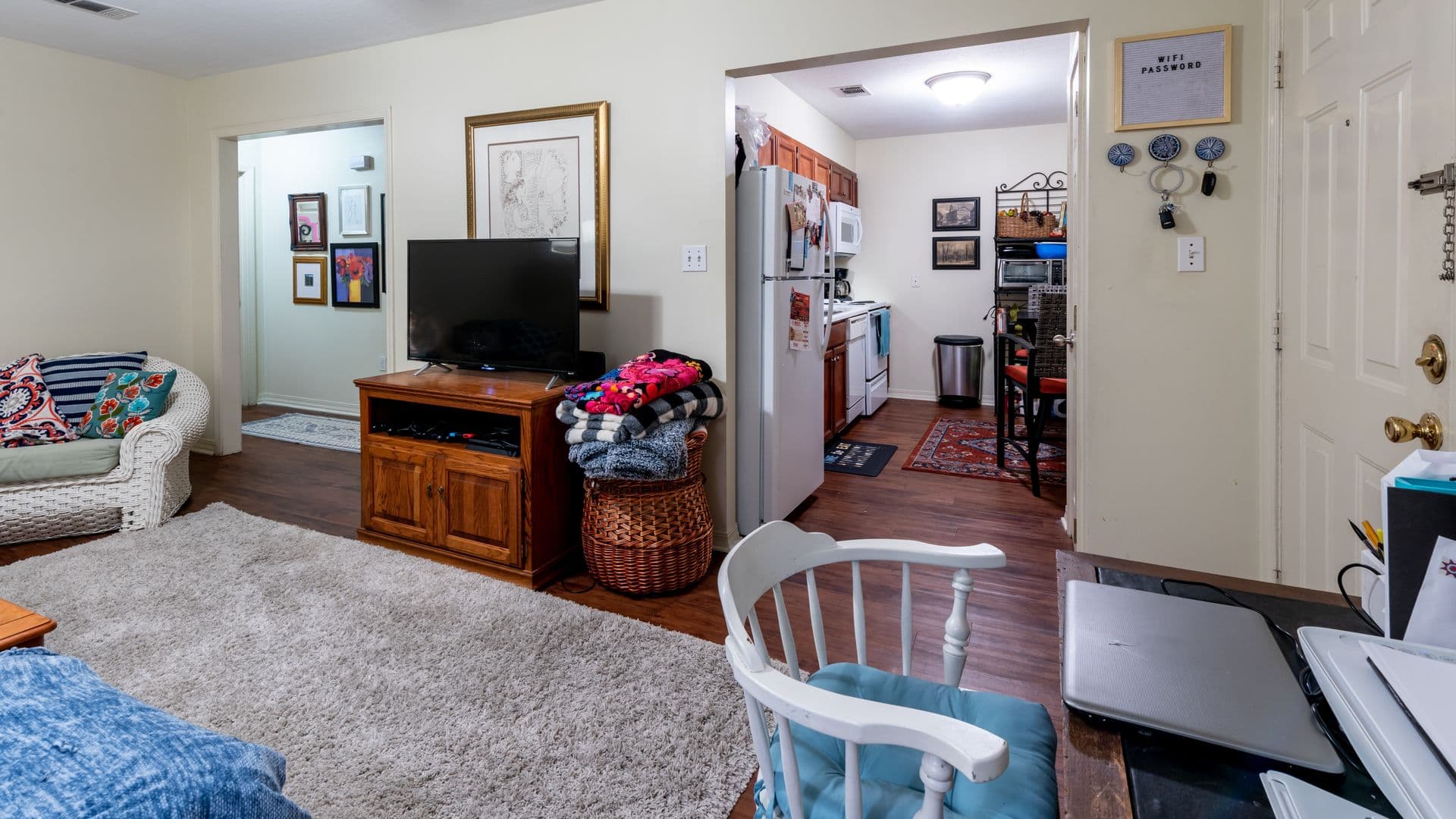 Hattiesburg Apartment: 211 Chevy Chase Drive