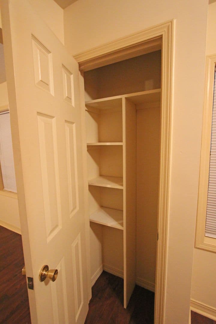 Hattiesburg Apartment: 211 Chevy Chase Drive