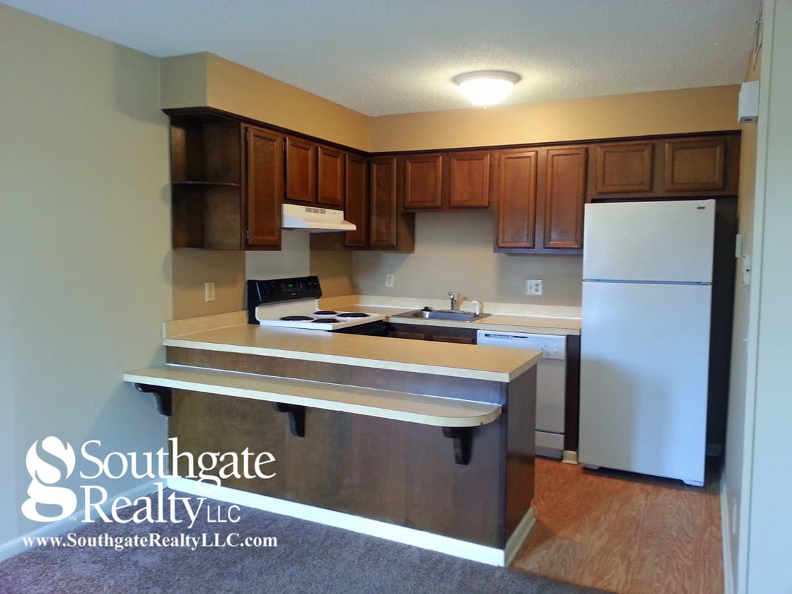 Hattiesburg Apartment: 111 N. 33rd Avenue