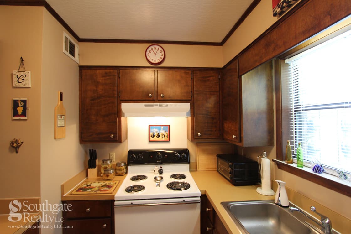 Hattiesburg Apartment: 305 N.39th Ave.