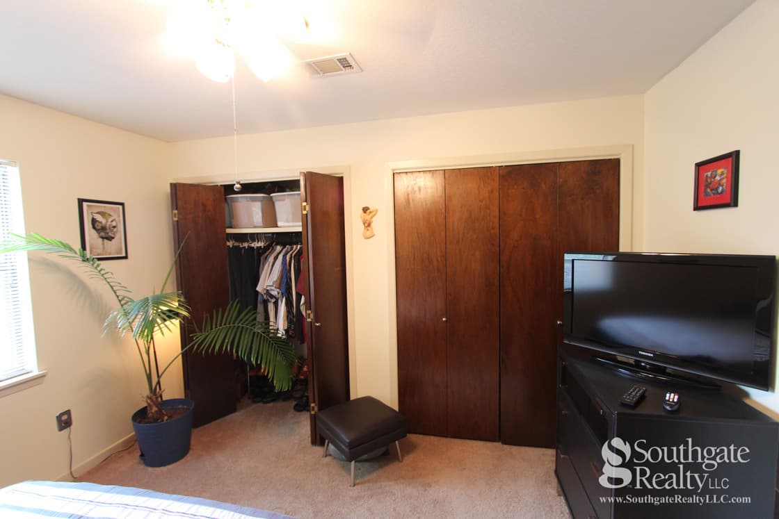 Hattiesburg Apartment: 305 N.39th Ave.