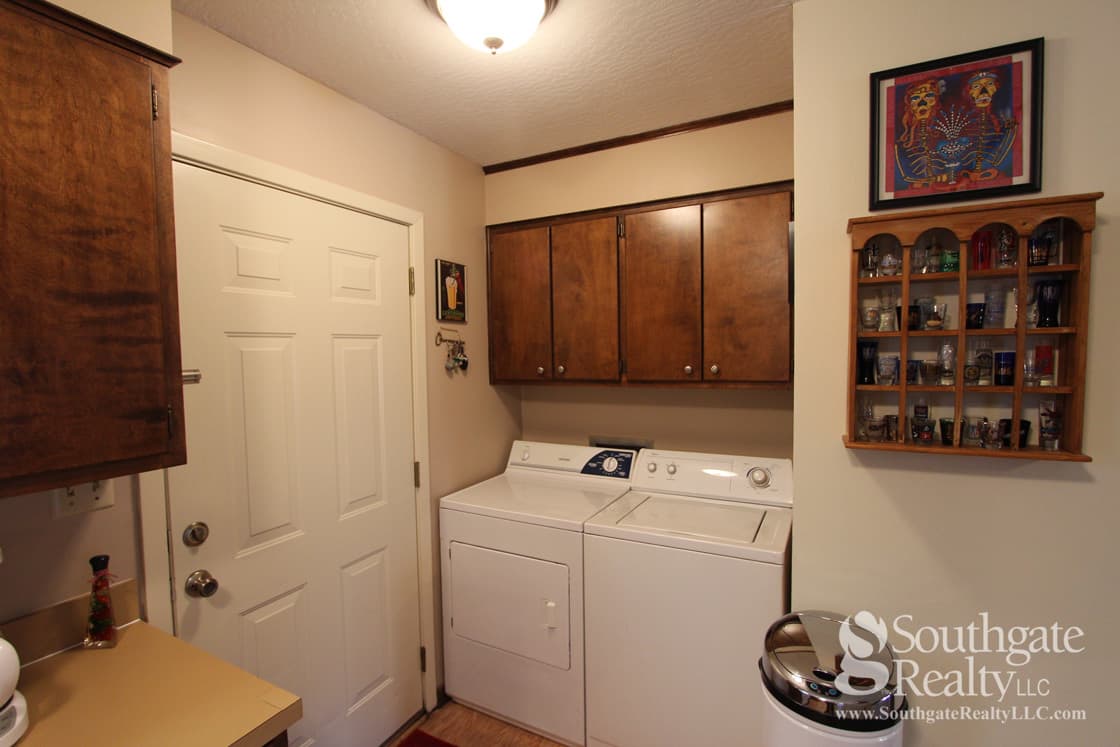 Hattiesburg Apartment: 305 N.39th Ave.