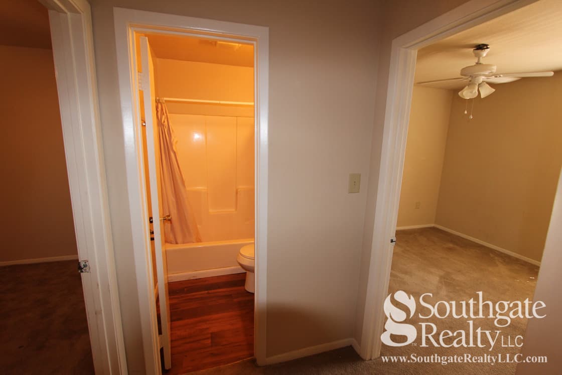 Hattiesburg Apartment: 801 N. 28th Avenue