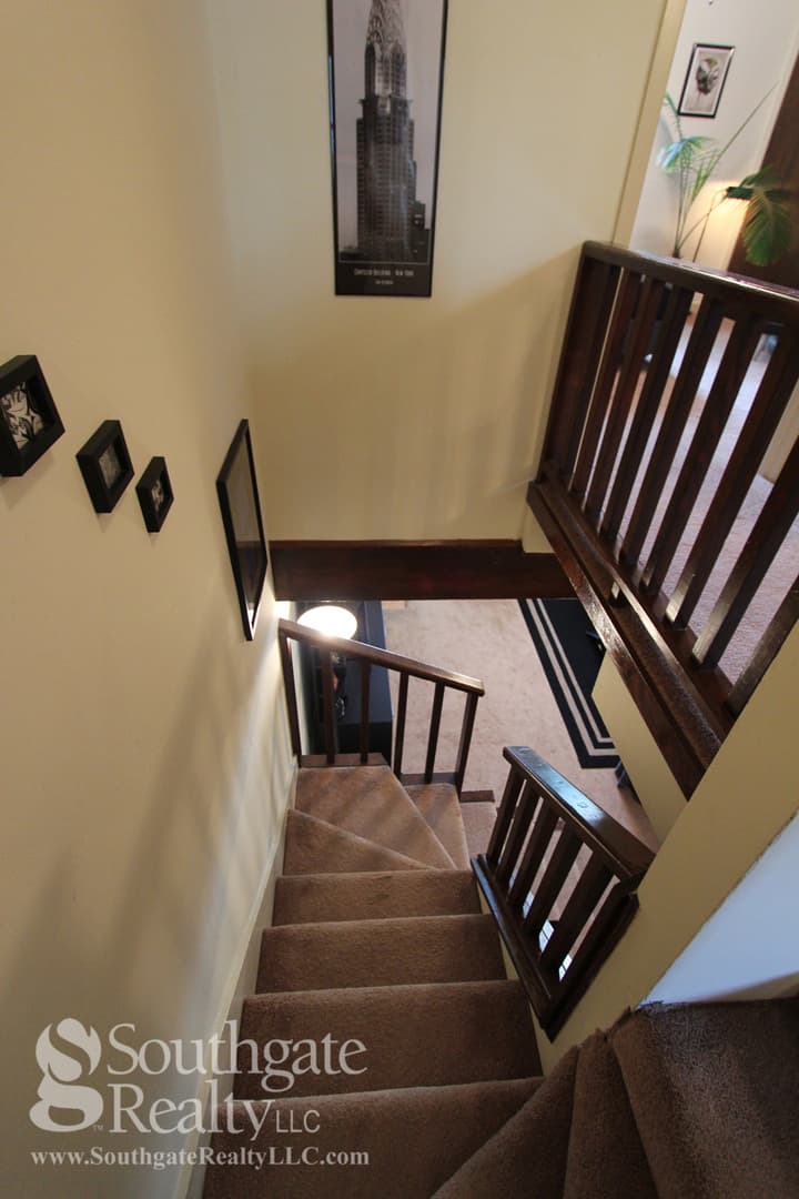 Hattiesburg Apartment: 305 N.39th Ave.