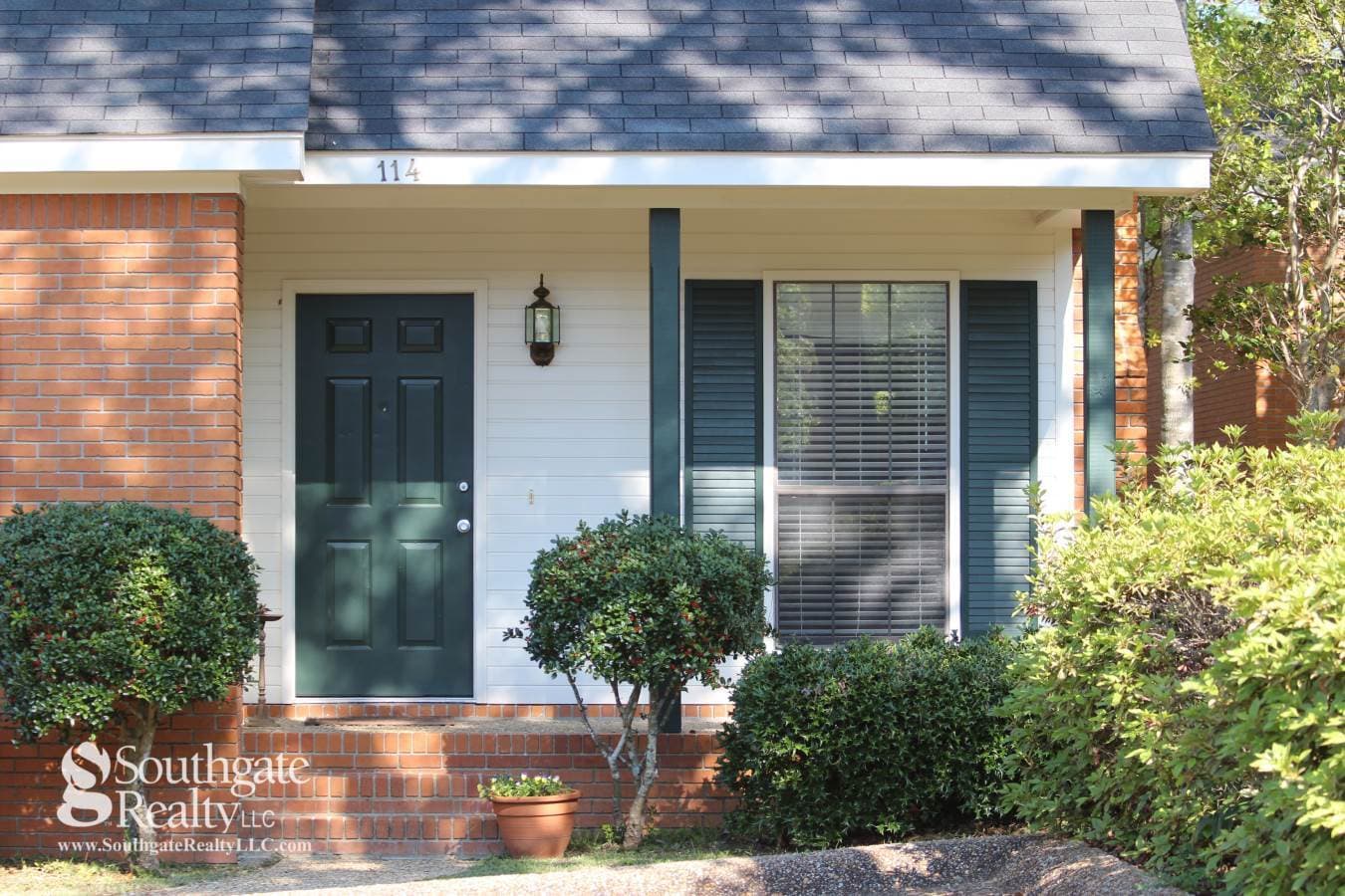 Hattiesburg Apartment: 119 Westminister Drive
