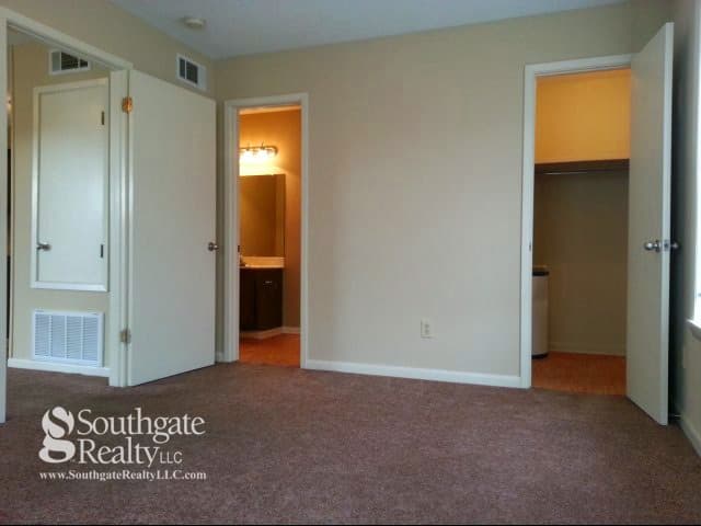 Hattiesburg Apartment: 111 N. 33rd Avenue