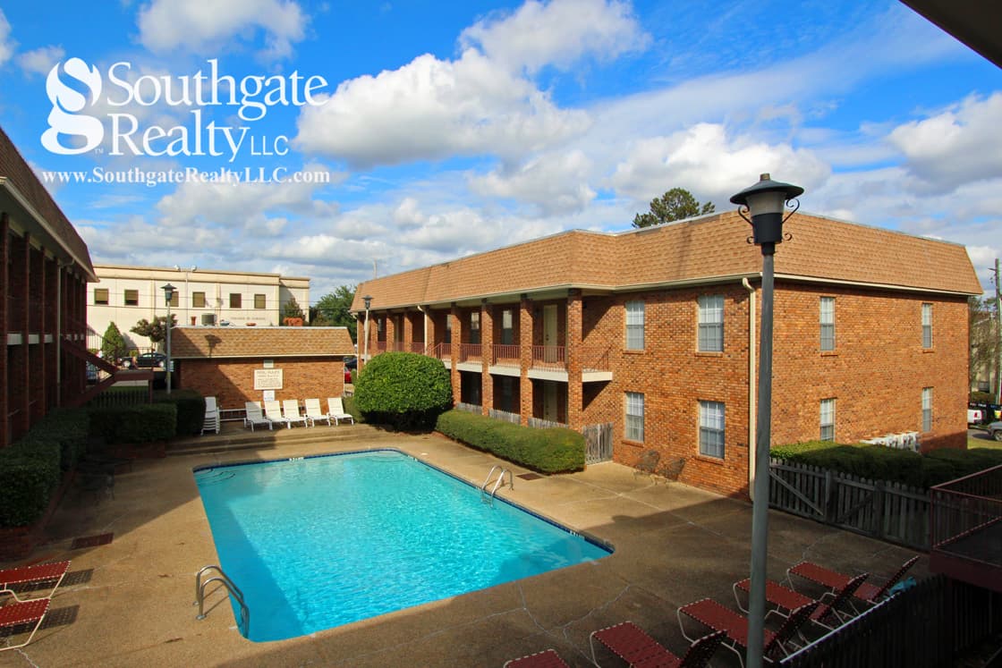 Hattiesburg Apartment: 111 N. 33rd Avenue