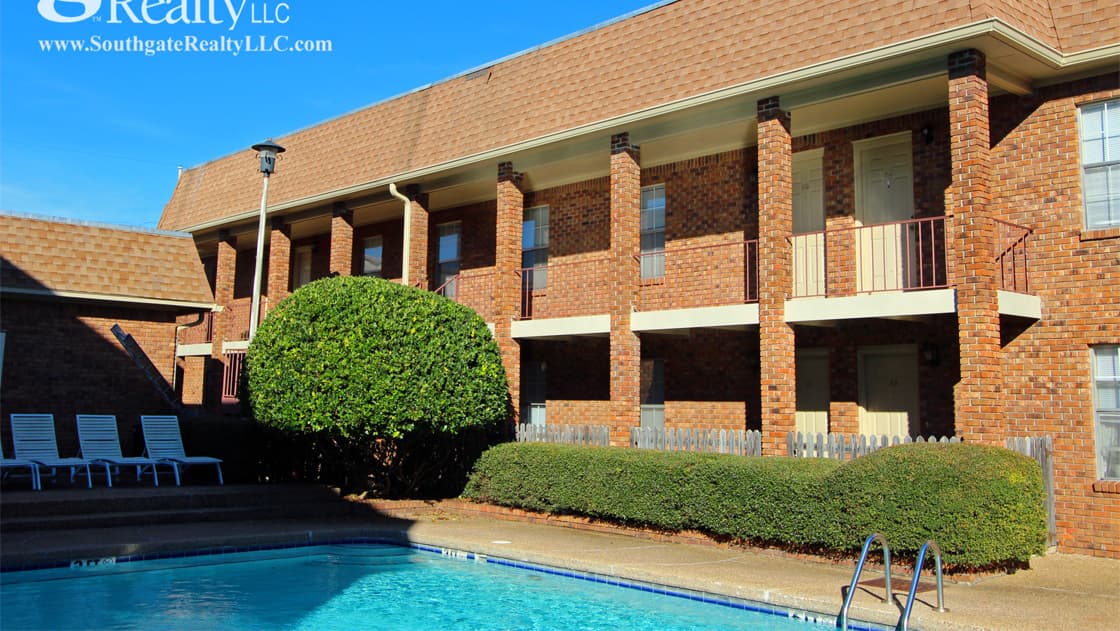 Hattiesburg Apartment: 111 N. 33rd Avenue