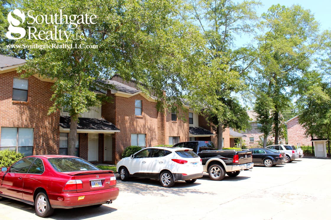 Hattiesburg Apartment: 305 N.39th Ave.