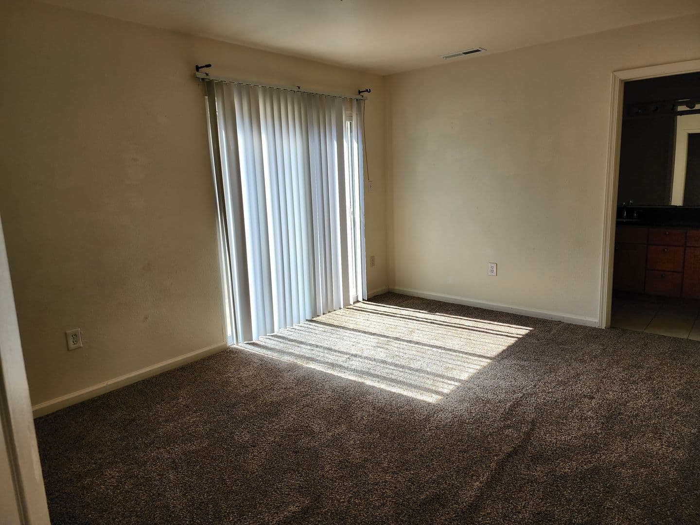 Clearlake House: 16111 40th Ave.