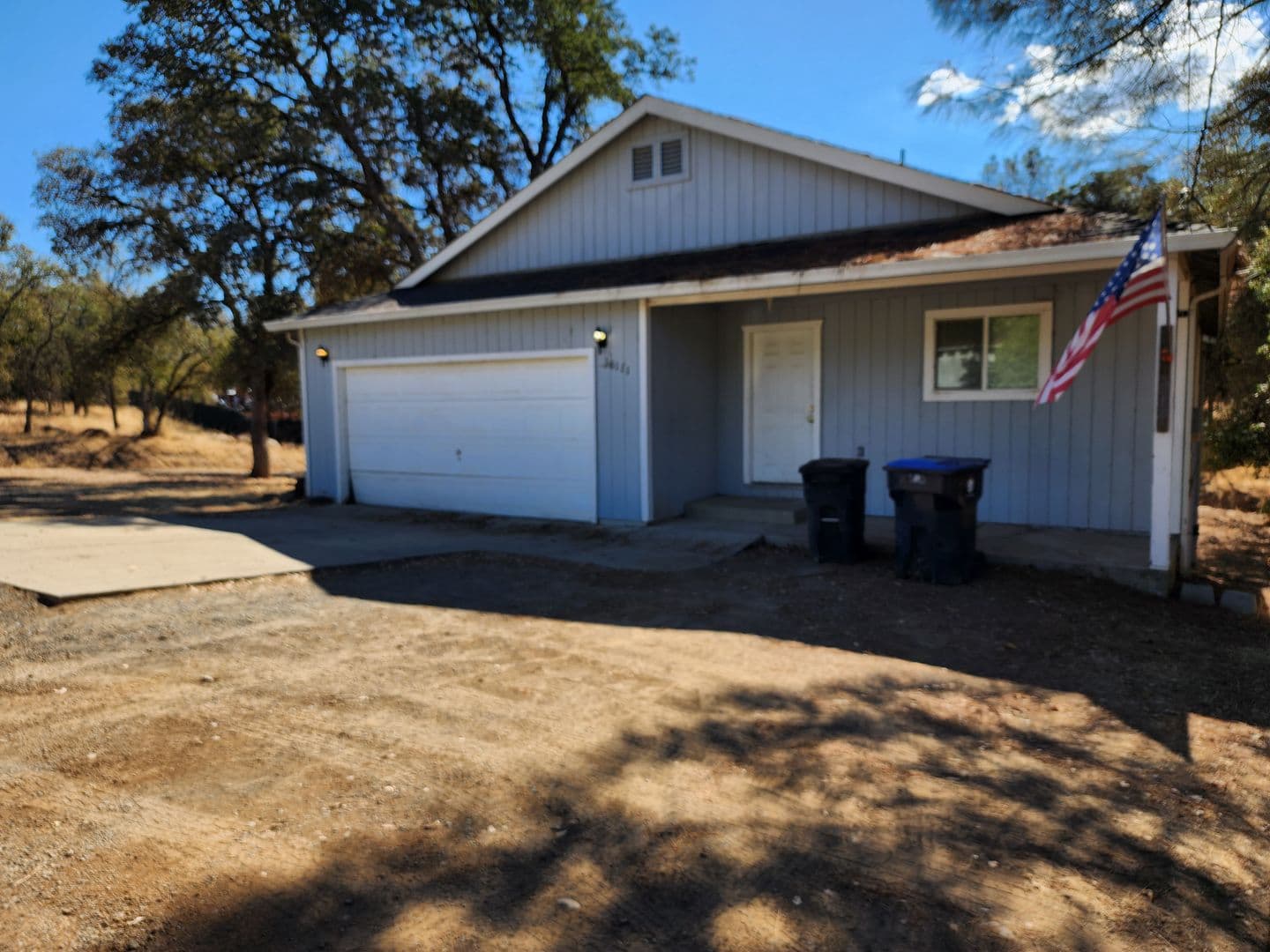 Clearlake House: 16111 40th Ave.