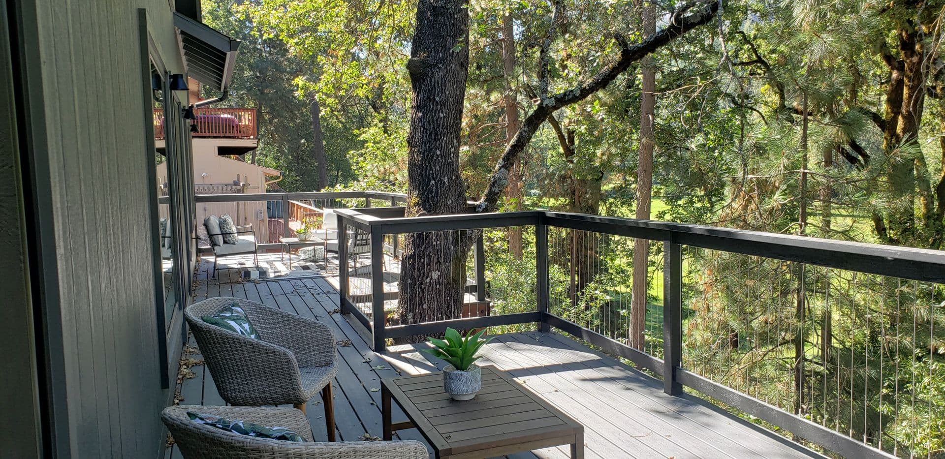 Cobb House: 16325 Tee Rd