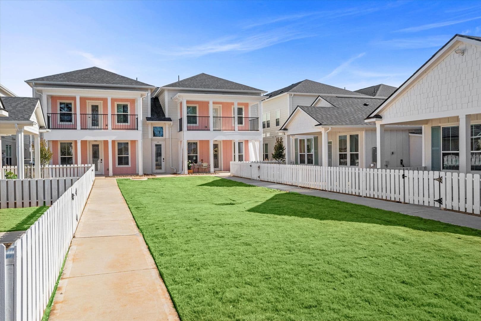 Conroe Apartment: 2422 South Loop 336 West