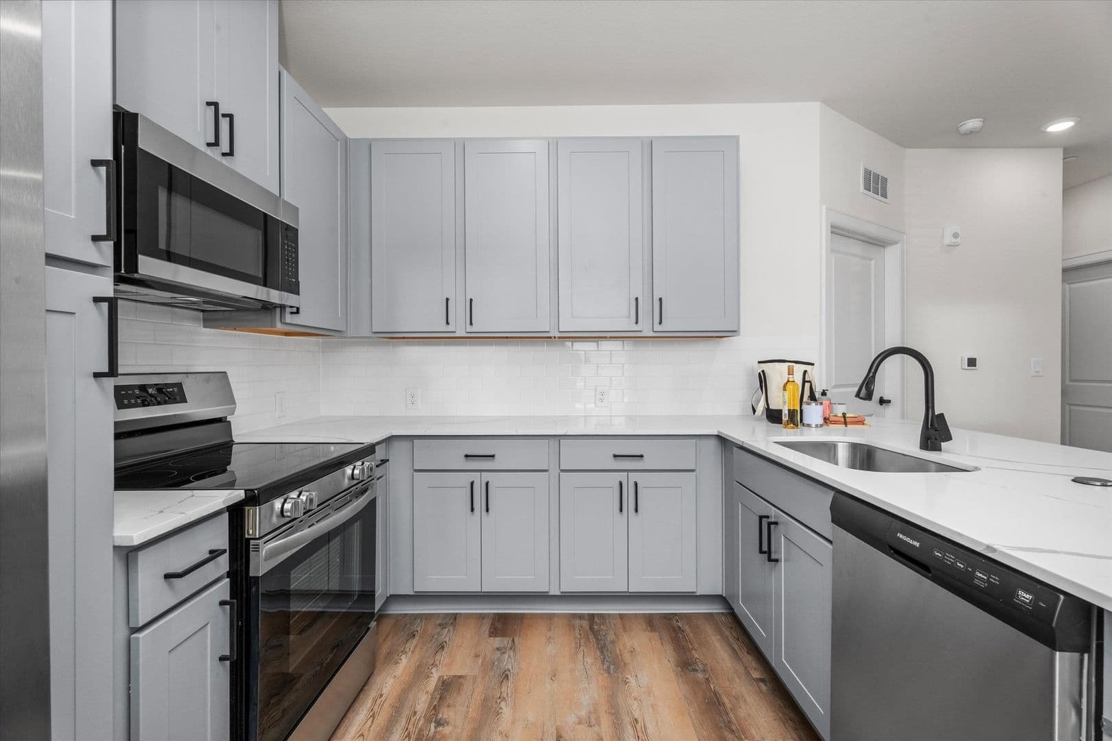 Baytown Apartment: 605 Hunt Rd.