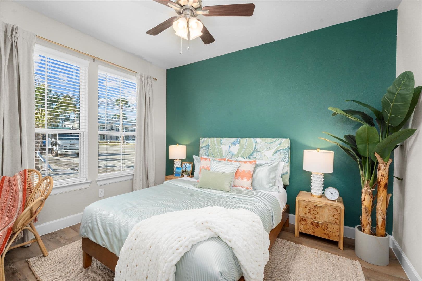 Conroe Apartment: 2422 South Loop 336 West
