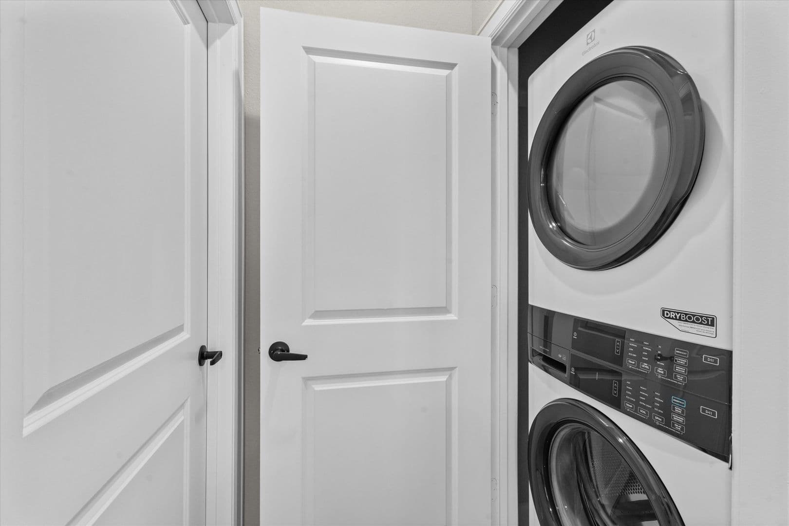 Conroe Apartment: 2422 South Loop 336 West