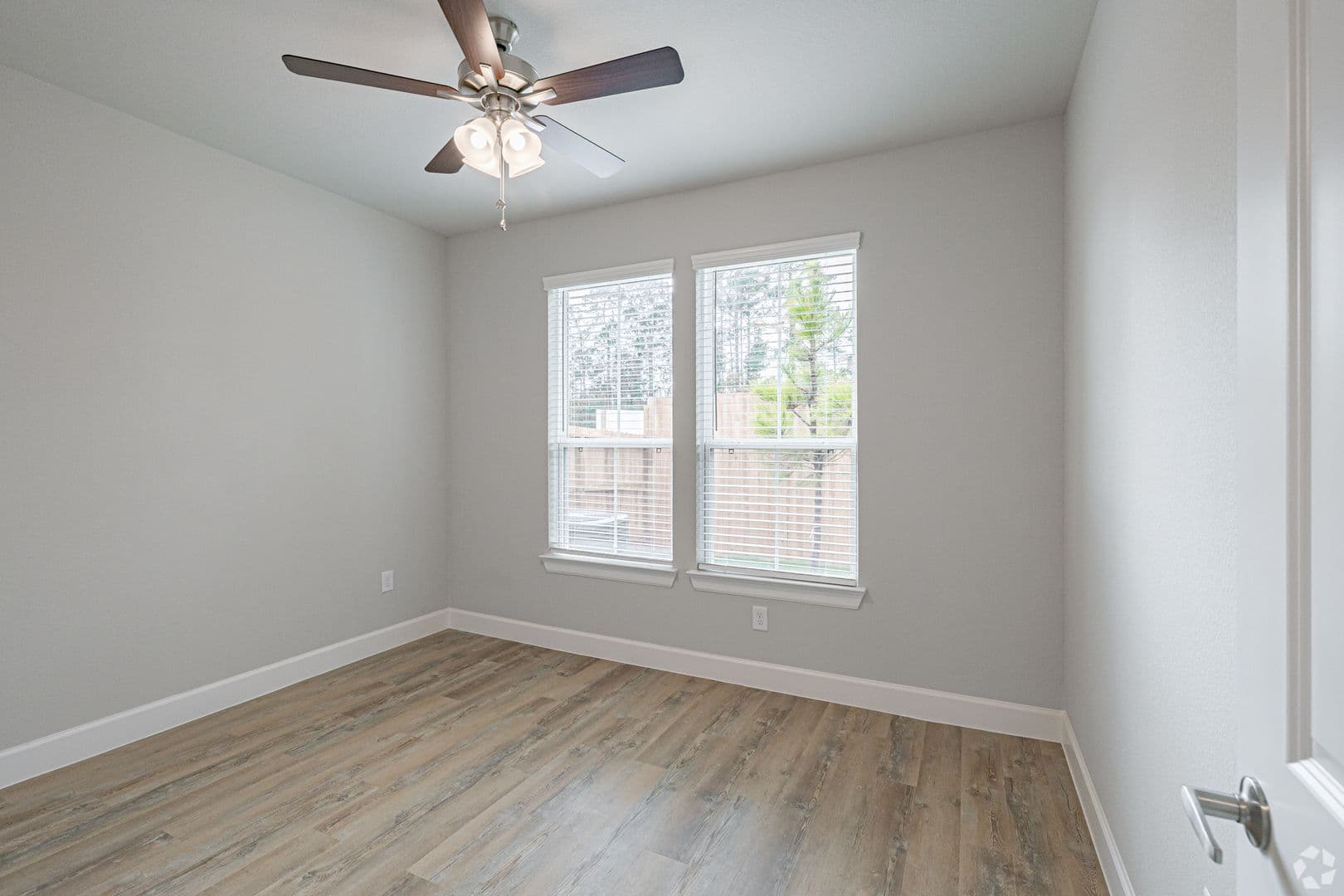 Conroe Apartment: 2422 South Loop 336 West