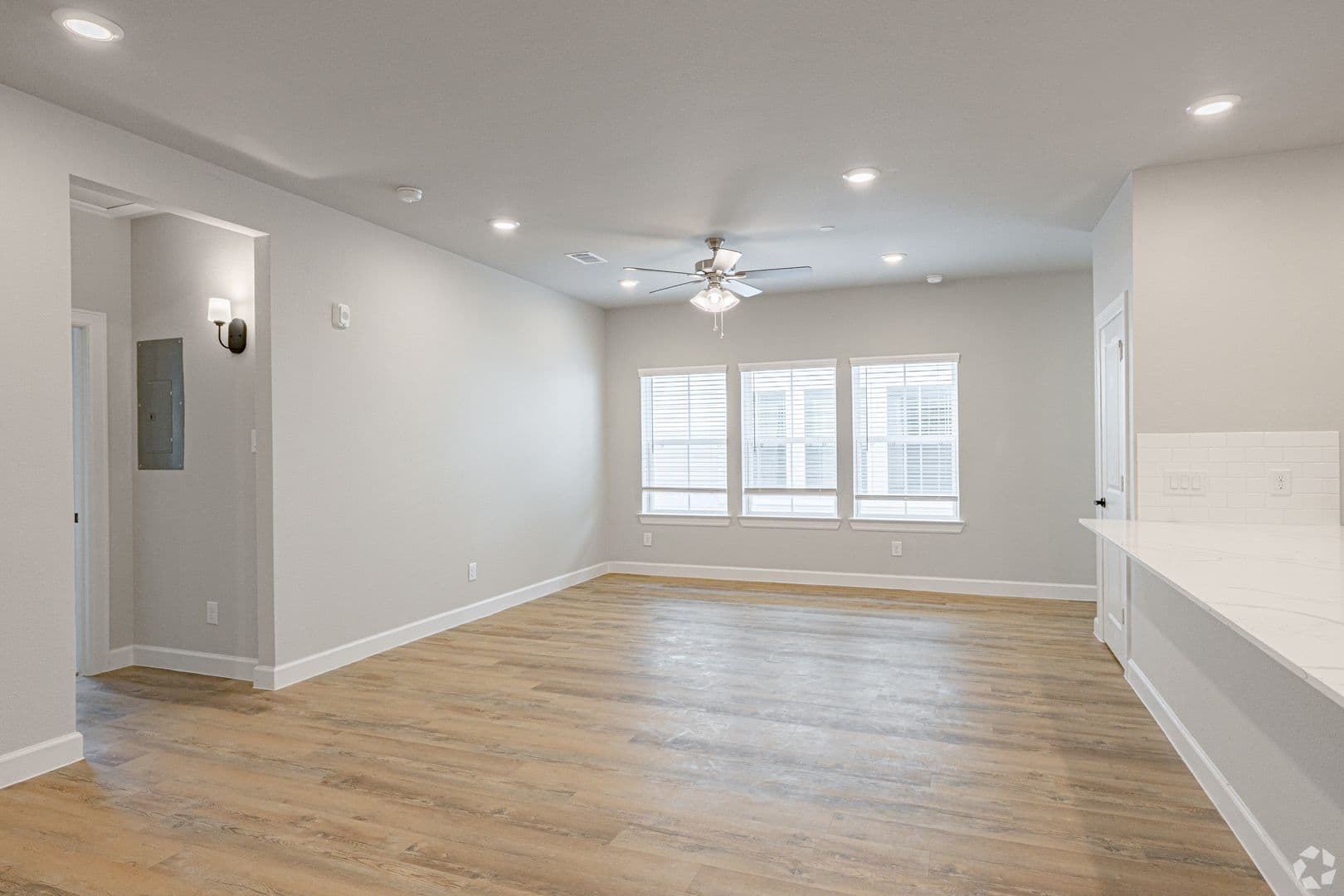 Conroe Apartment: 2422 South Loop 336 West