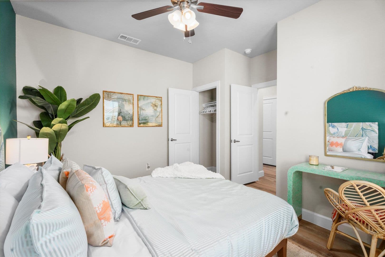 Conroe Apartment: 2422 South Loop 336 West