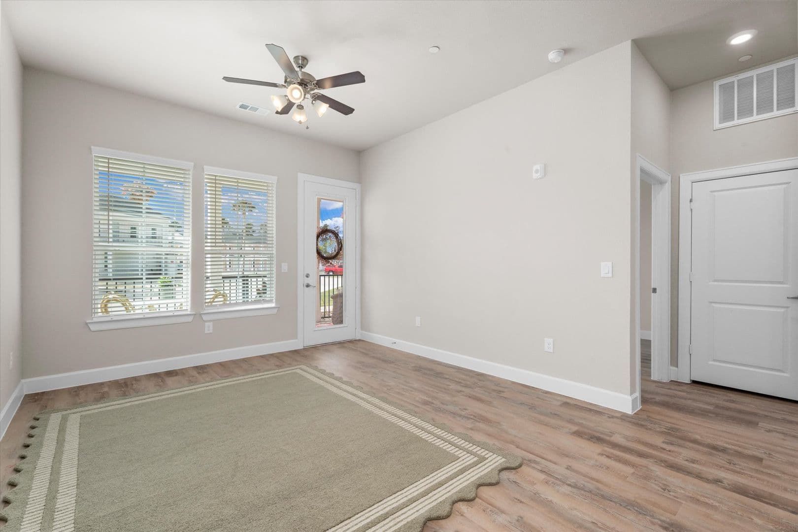Conroe Apartment: 2422 South Loop 336 West