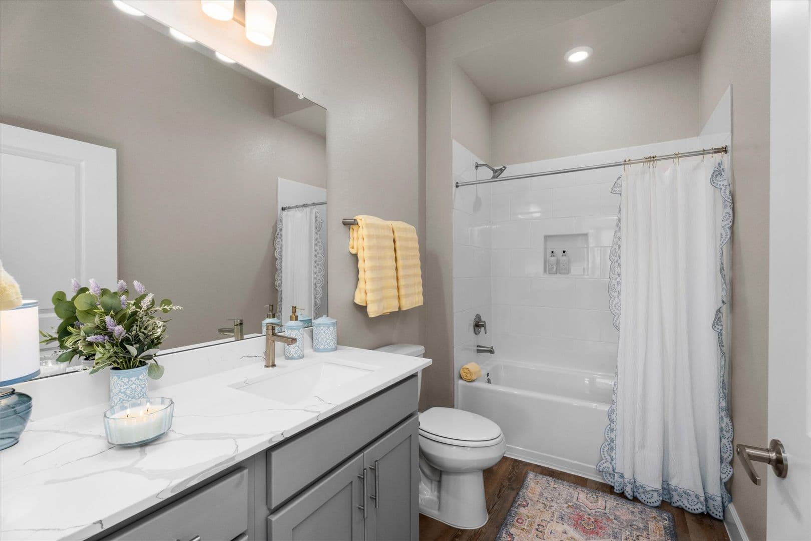 Conroe Apartment: 2422 South Loop 336 West