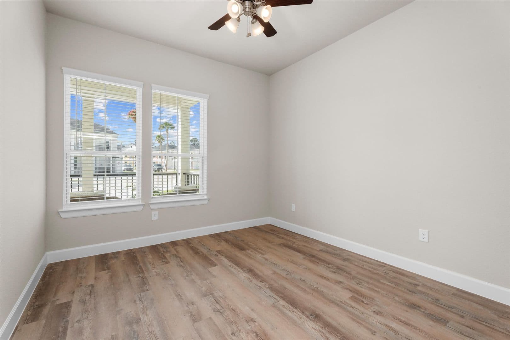 Conroe Apartment: 2422 South Loop 336 West