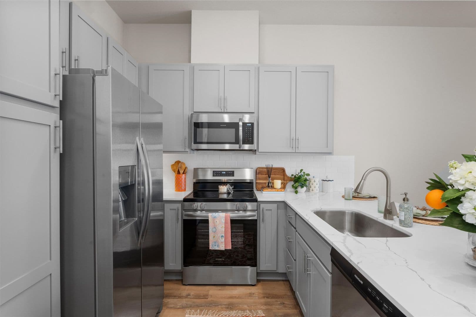 Conroe Apartment: 2422 South Loop 336 West