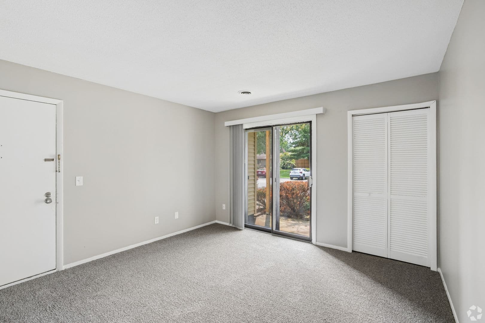 Laporte Apartment: 2400 Andrew Avenue
