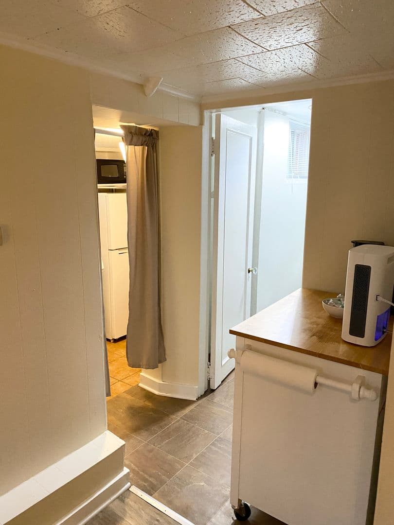 Rochester Apartment: 129 Stone Rd.