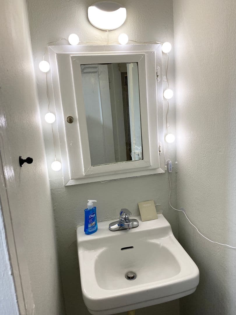 Rochester Apartment: 129 Stone Rd.