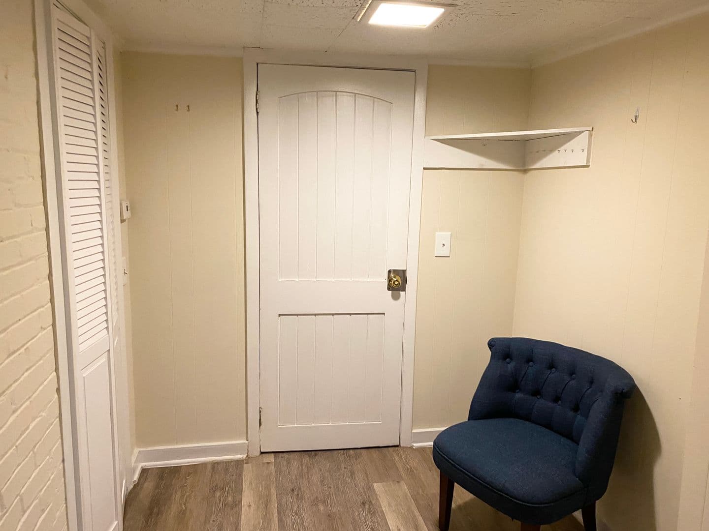 Rochester Apartment: 129 Stone Rd.