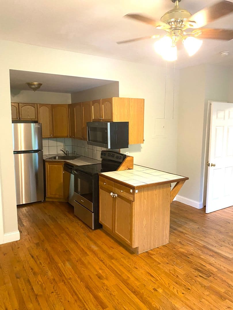 Rochester Apartment: 1100 South Ave