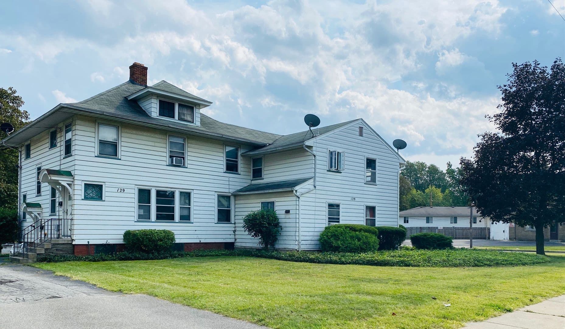 Rochester Apartment: 129 Stone Rd.