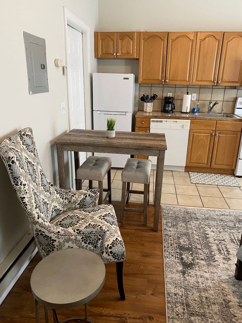 Rochester Apartment: 1100 South Ave