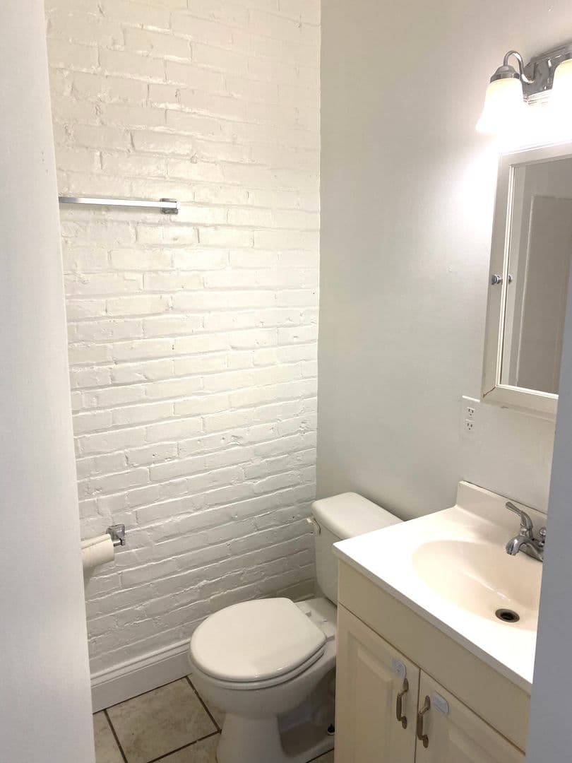Rochester Apartment: 1100 South Ave