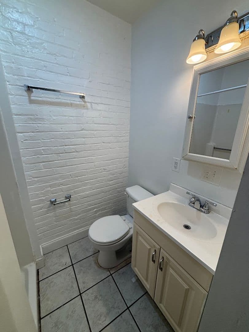 Rochester Apartment: 1100 South Ave