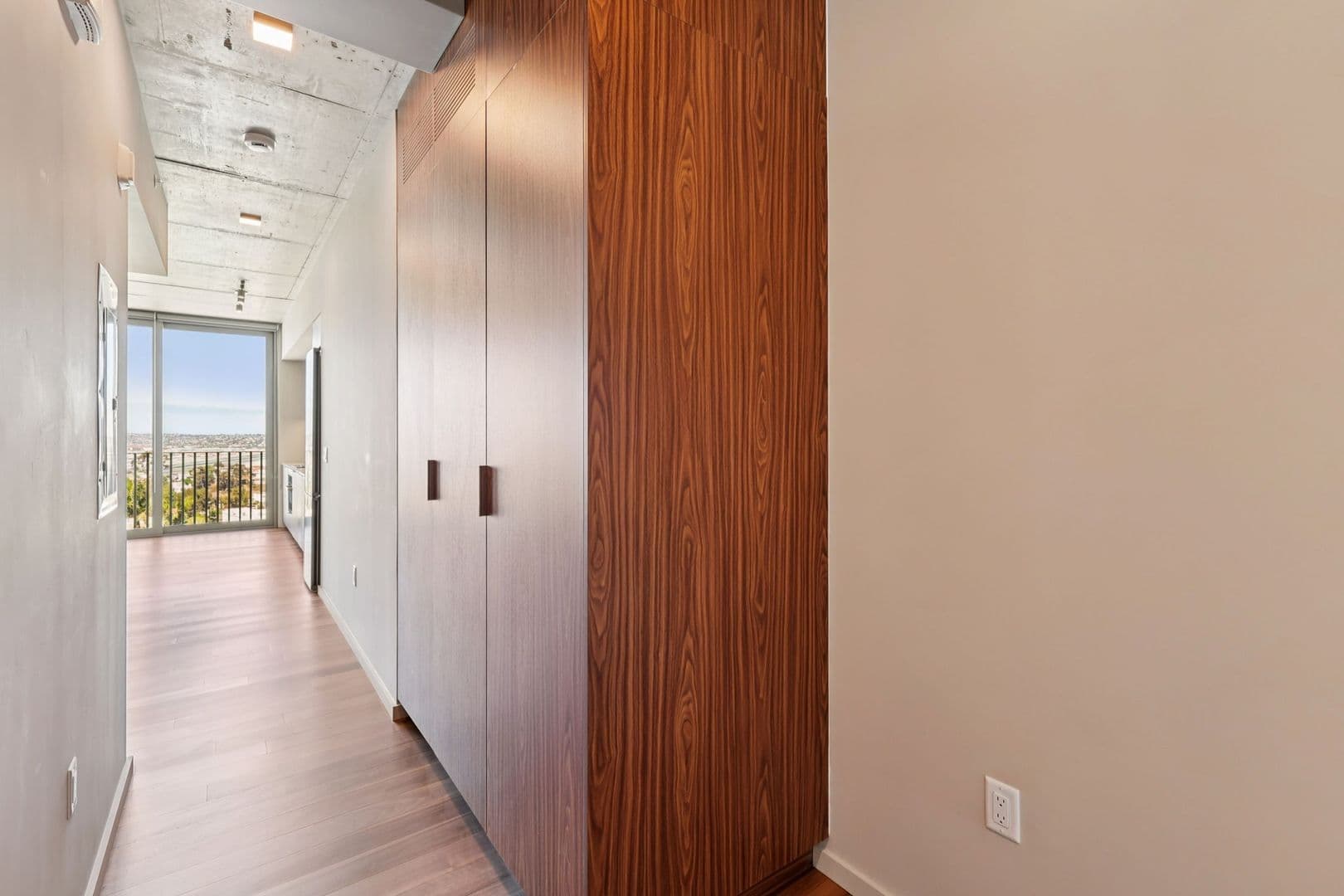 San Diego Apartment: 2710 Third Avenue