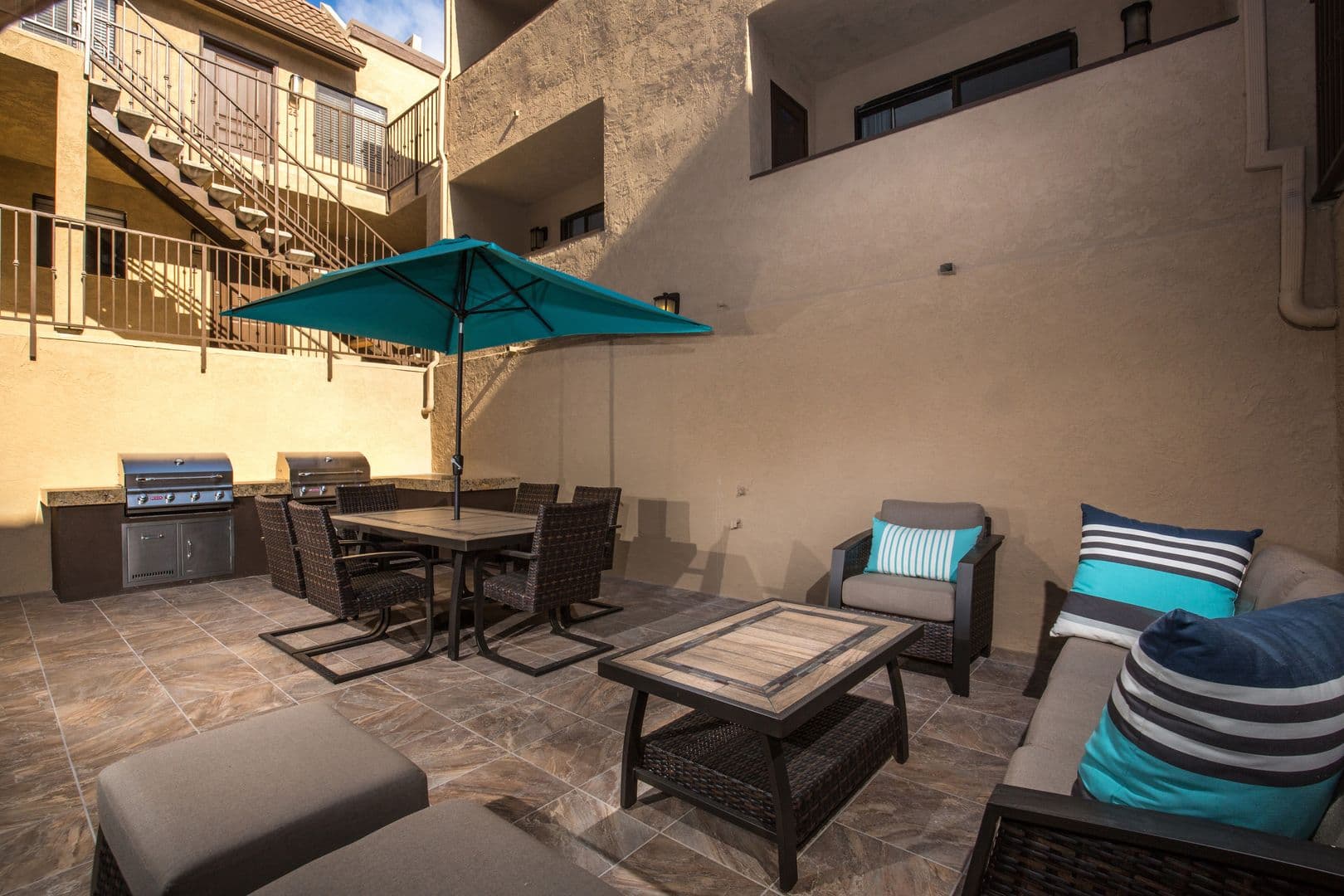 San Diego Apartment: 2827 A Street