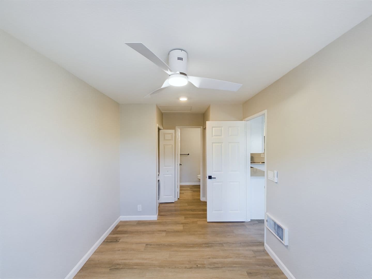 Encinitas Apartment: 185 Saxony Road