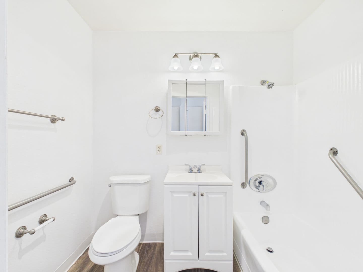 San Diego Apartment: 6106 Beadnell Way
