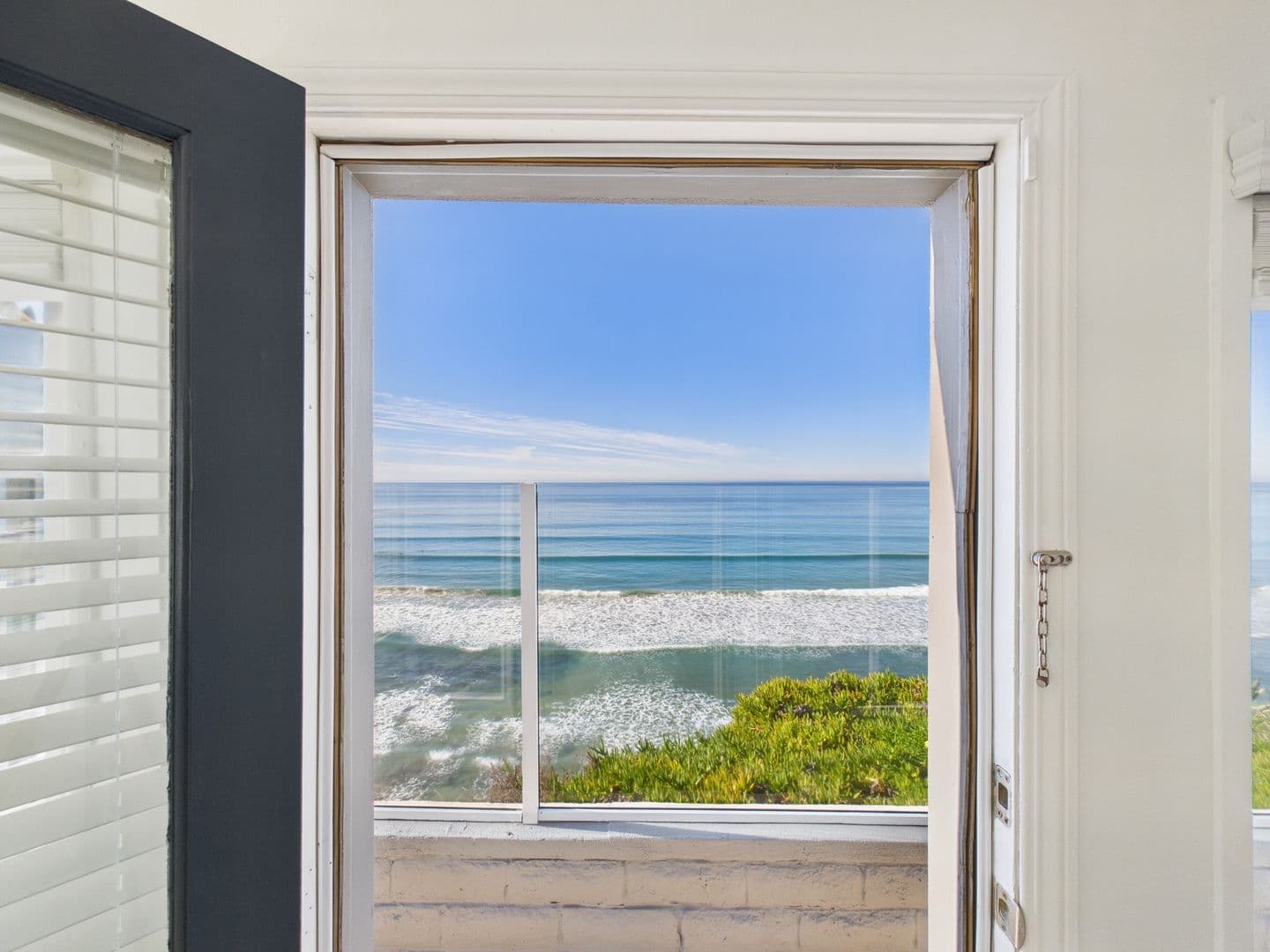 Encinitas Apartment: 330 W I Street