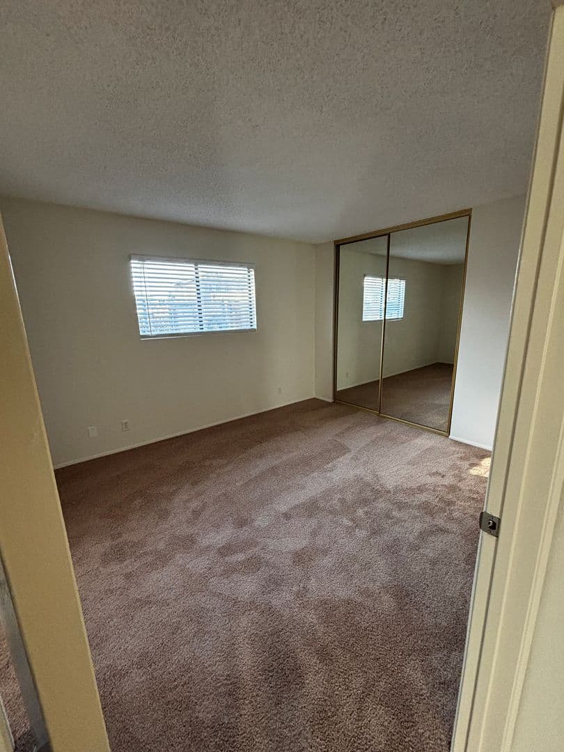 Chula Vista Apartment: 411 and 415 Park Way