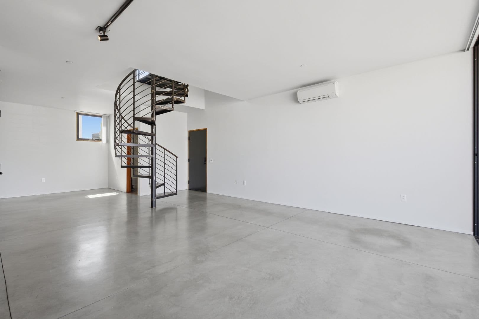 San Diego Apartment: 2305 University Avenue
