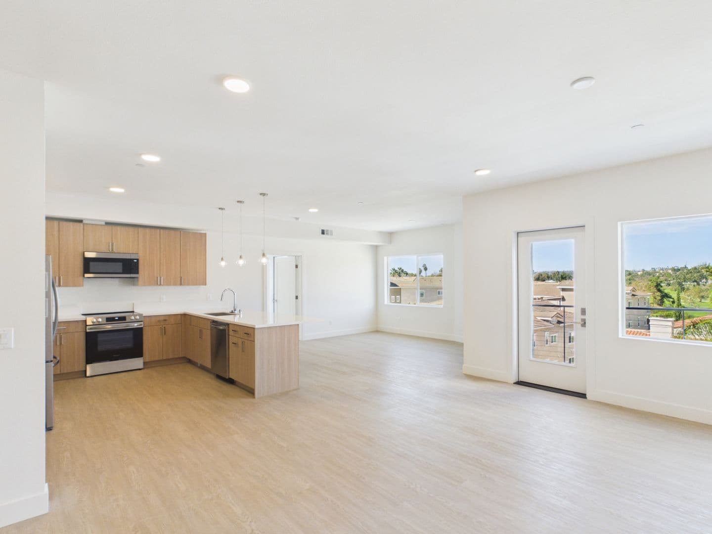 Carlsbad Apartment: 7525-7535 Romeria Street